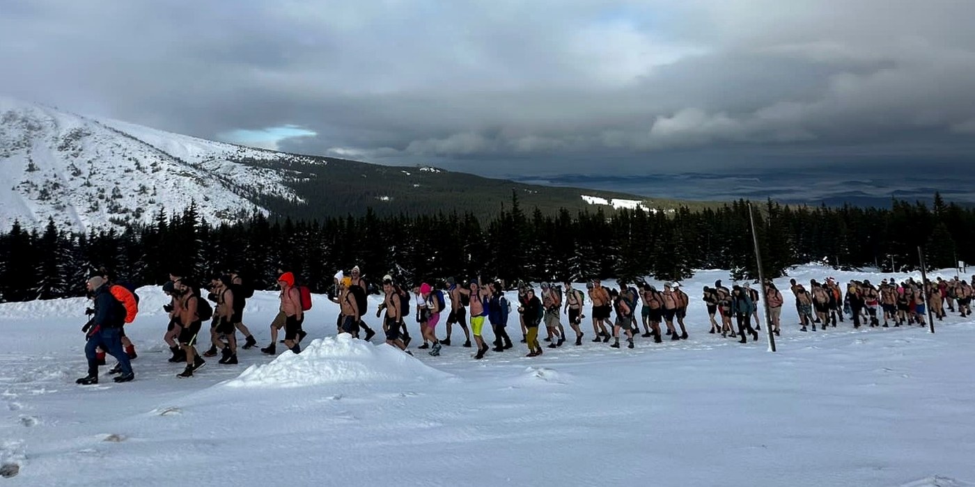 Groep in een winterlandschap